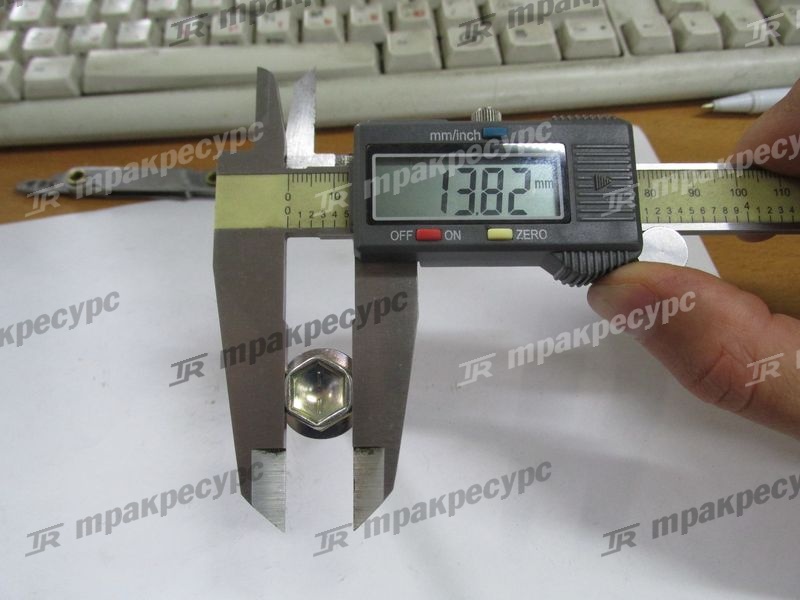 Болт 81512-76009-71