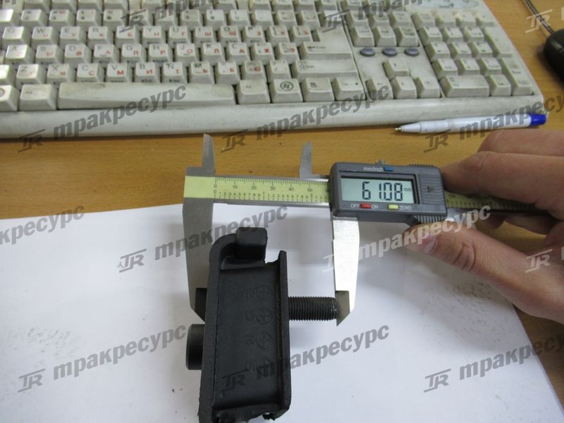 Подушка крепления моста 41261-23322-71