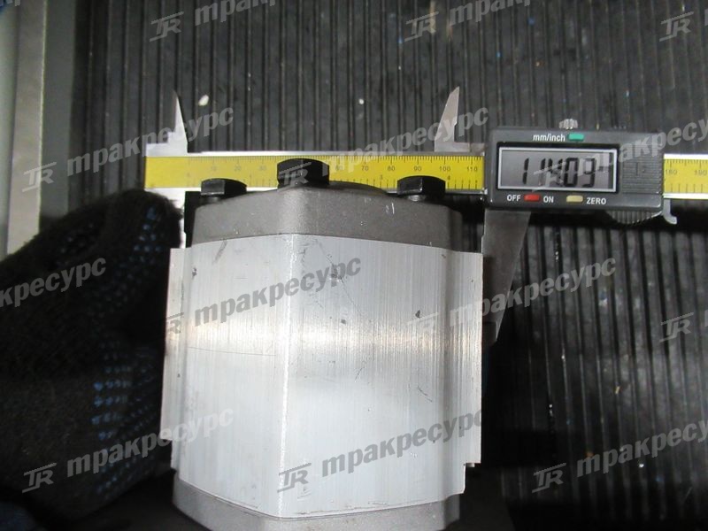 Насос системы рулевого управления ZL30/ML333R 32литра