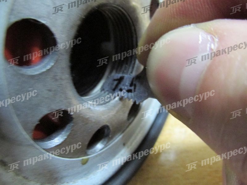 Фильтр масляный z-8-97021-576-0