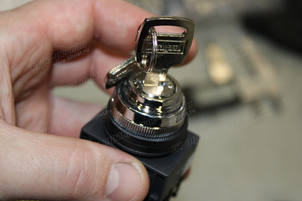 Замок зажигания 281U2-62011