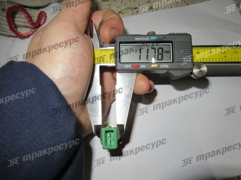 Датчик температуры охлаждающей жидкости 89422-76001-71
