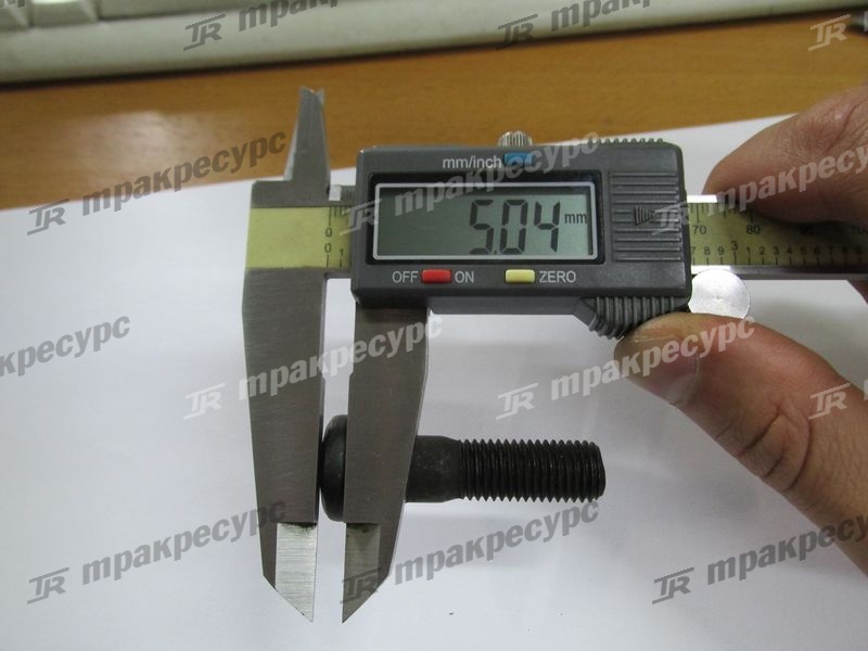 Болт ступицы 90114-12012-71