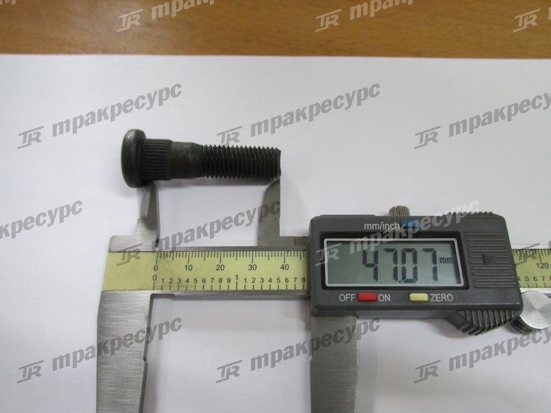 Болт ступицы 90114-12012-71