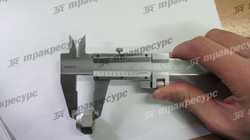 Гайка ступицы 90179-12004-71
