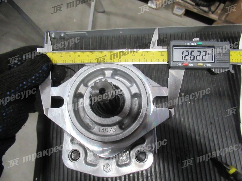 Насос масляный 143C7-10011