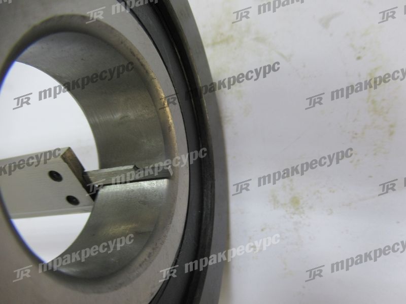 Ролик мачты 61237-16600-71