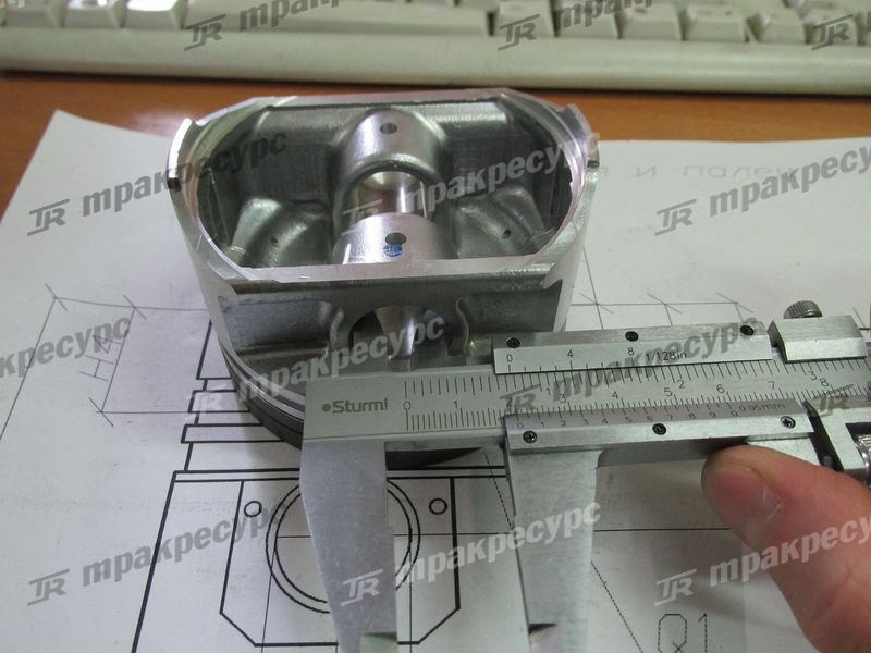 Поршень 12010-GS00A