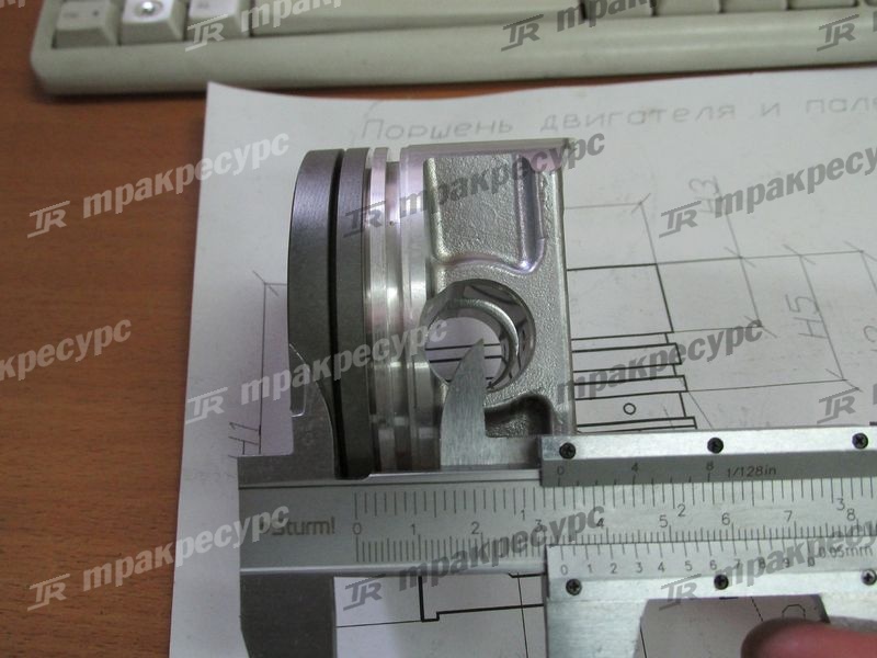 Поршень 12010-GS00A