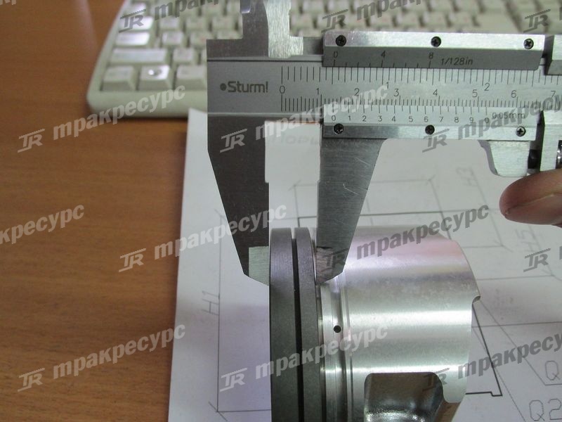 Поршень 12010-GS00A