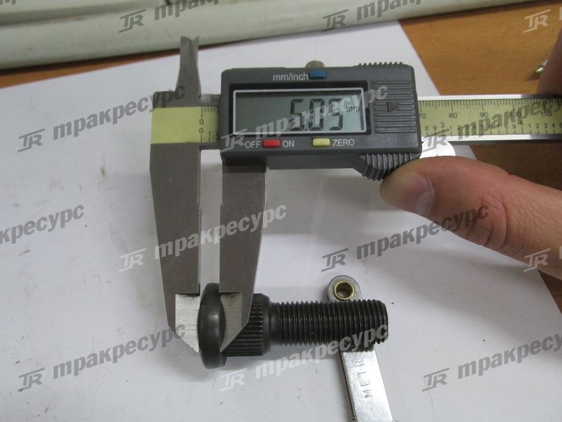 Болт 137162