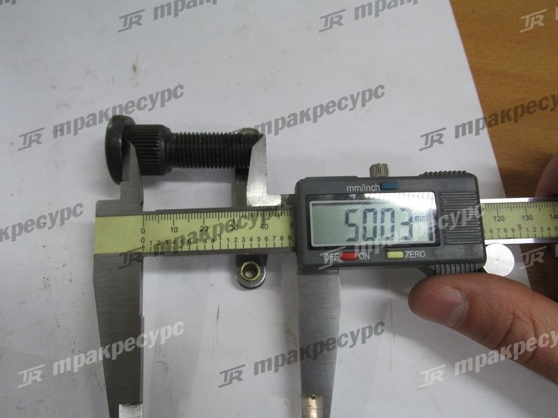 Болт 137162
