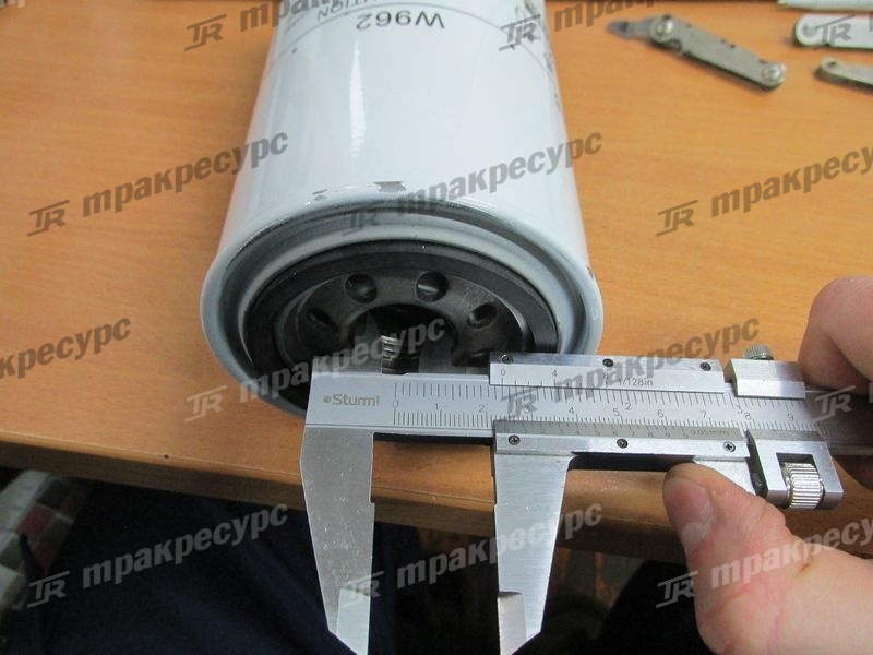 Фильтр масляный 4RMG22