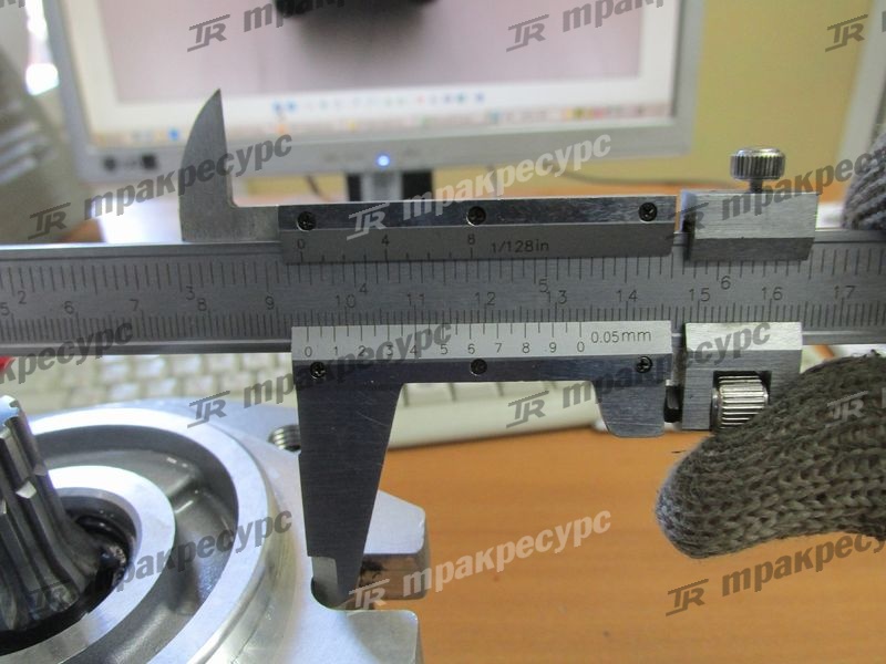 Насос гидравлический 110F7-10232