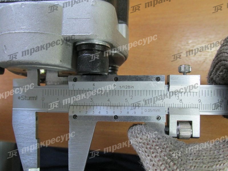 Насос гидравлический 110F7-10232