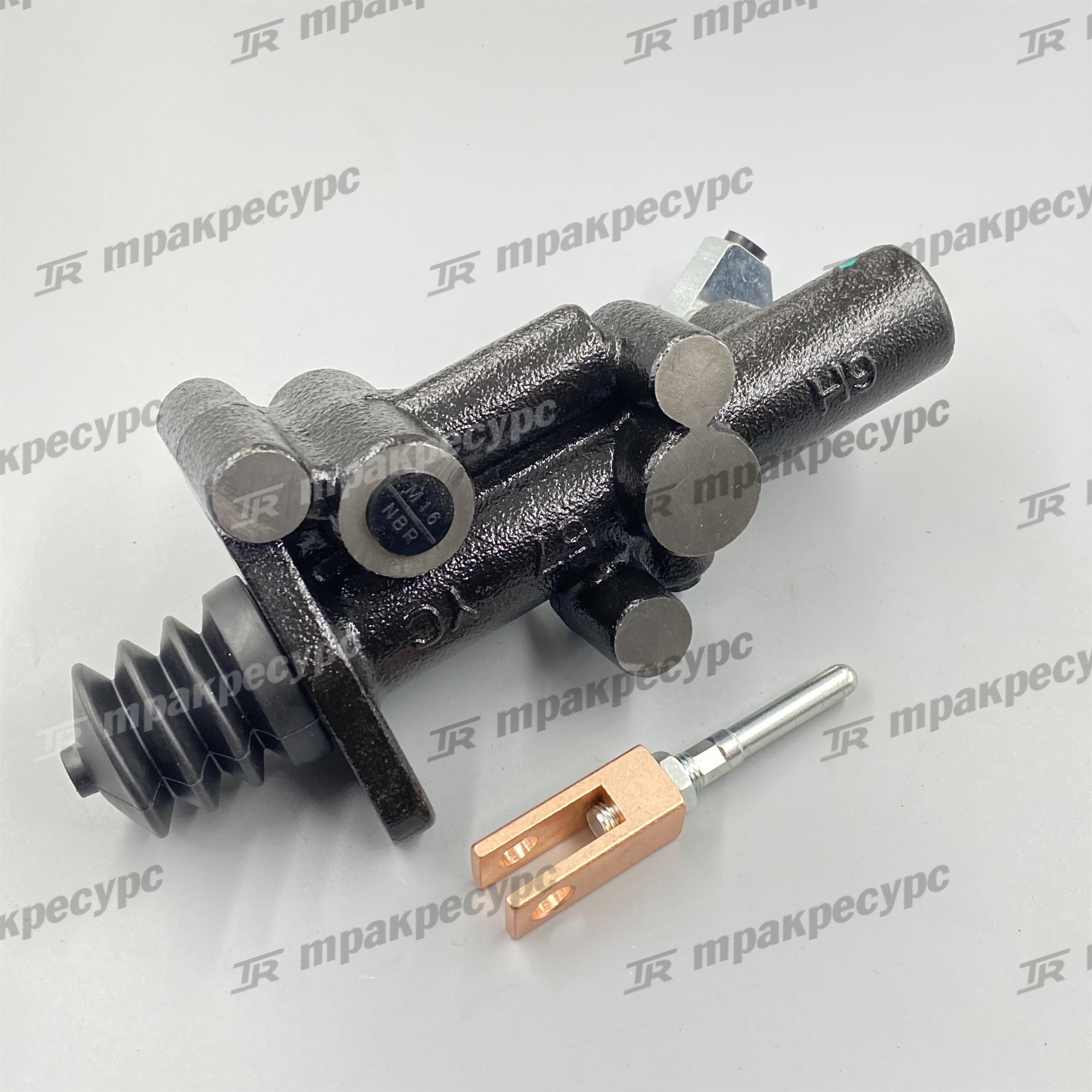 Цилиндр тормозной главный 235H5-40201