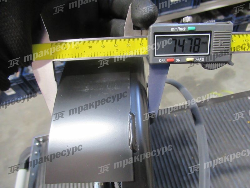 Тормоз правый в сборе 22N53-70101