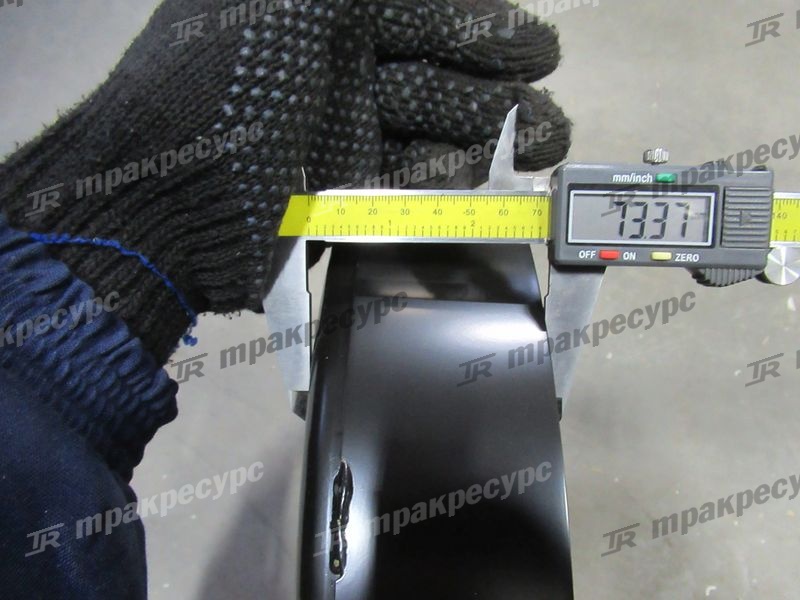 Тормоз левый в сборе 22N53-70201