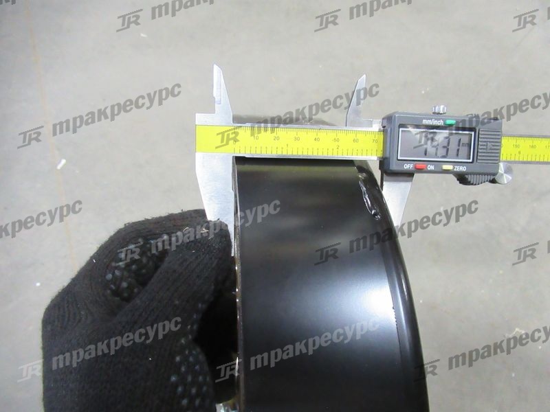Тормоз левый в сборе 22N53-70201