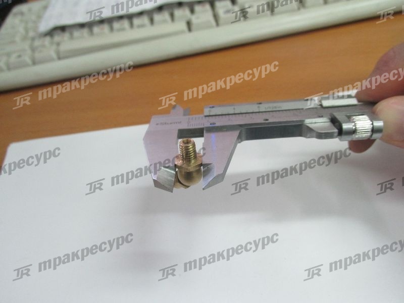 Пресс масленка D05541-12600