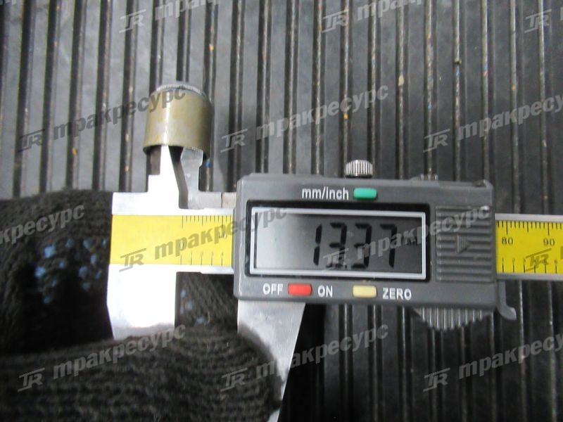 Колпачок маслоотражательный z-8-97120-167-0