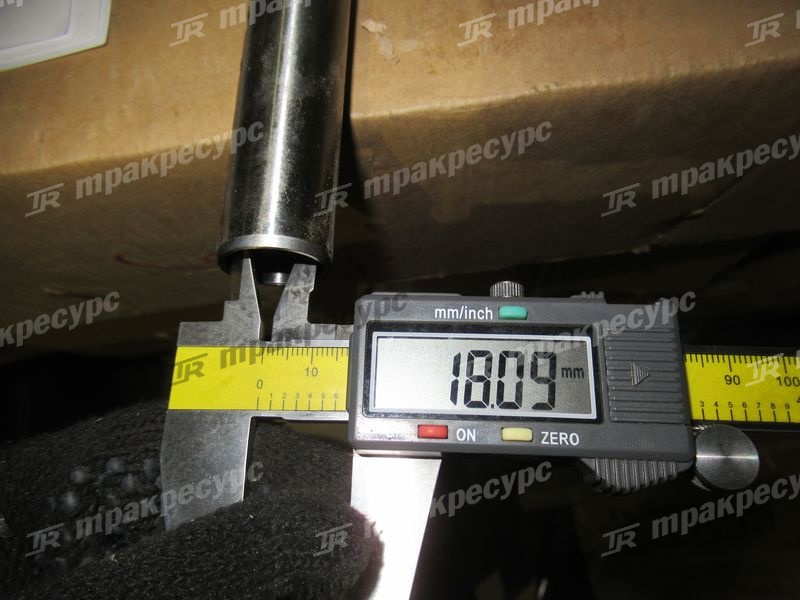 Ось 91B43-23200