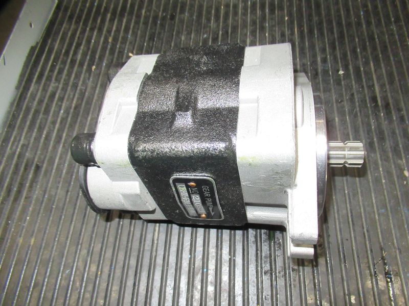 Насос гидравлический 10L77-10201