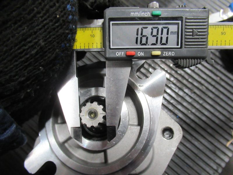 Насос гидравлический 10L77-10201