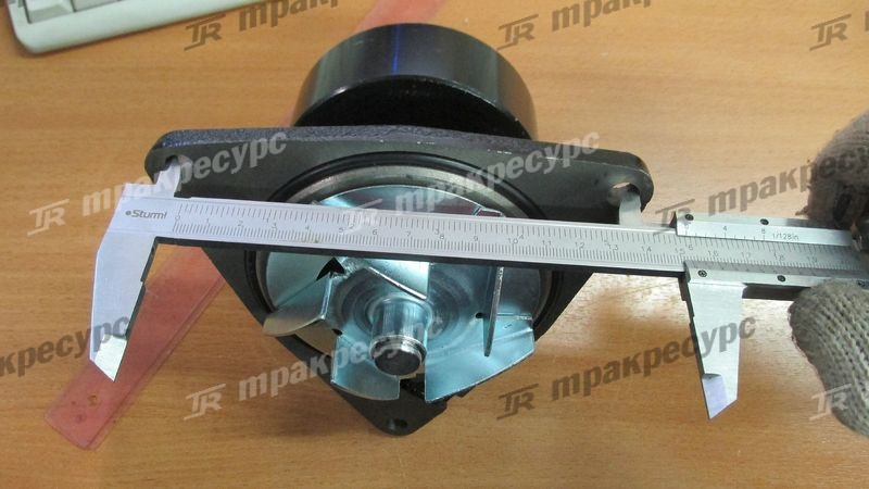 Насос водяной 6CTA8.3-C215