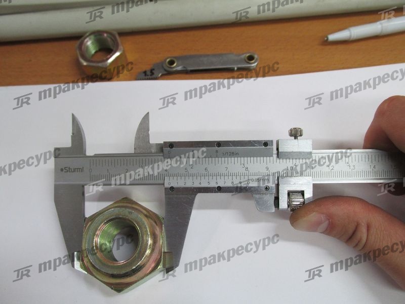 Шпилька ступицы ведущего моста CPCD45/50QBB/QFB