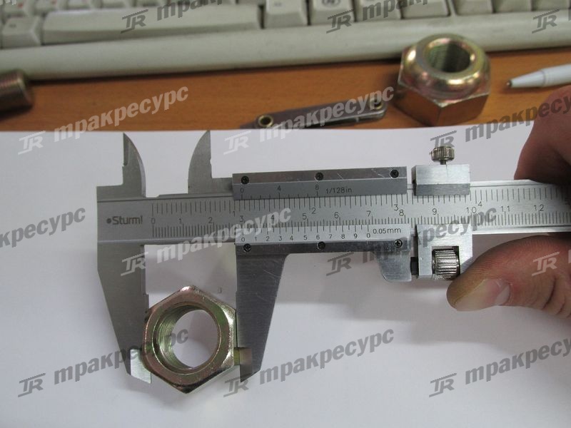 Шпилька ступицы ведущего моста CPCD45/50QBB/QFB