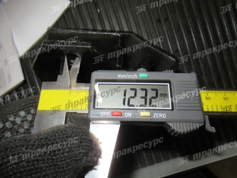 Амортизатор передний CY6102BG