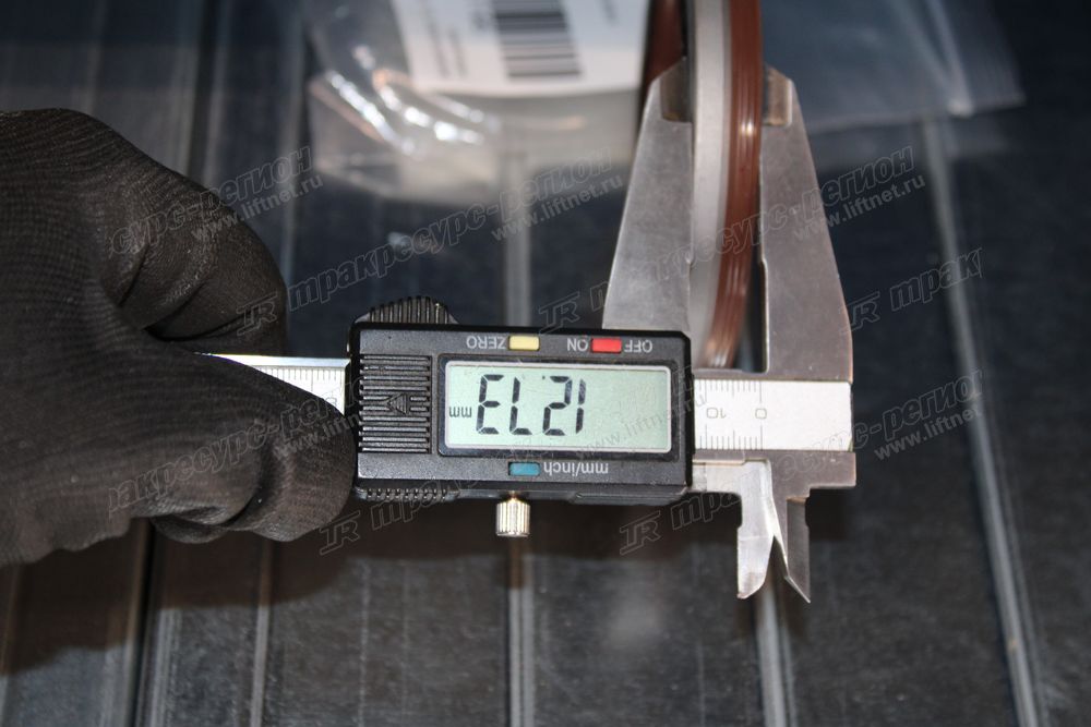 Уплотнение коленвала TD226B-6