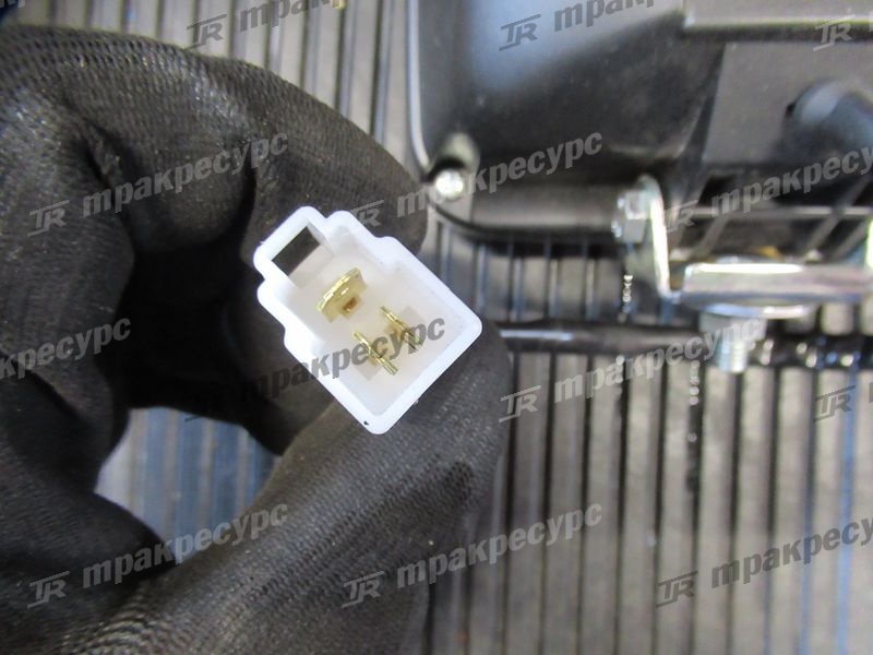Фара освещения 235C2-42101