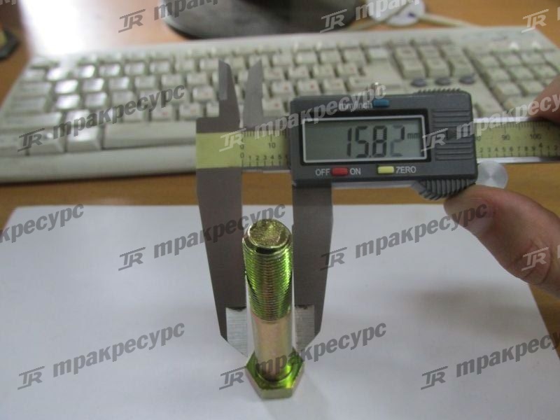 Болт 01100-16090
