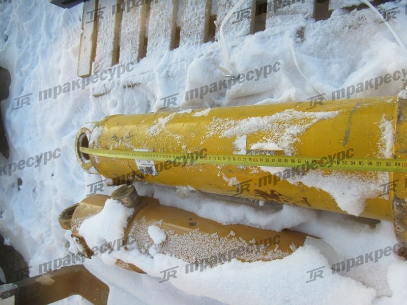 Цилиндр наклона ковша 10C0667
