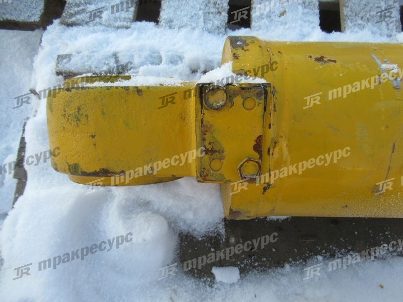 Цилиндр наклона ковша 10C0667