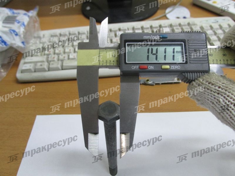Болт ГБЦ C6121 5B9603+A