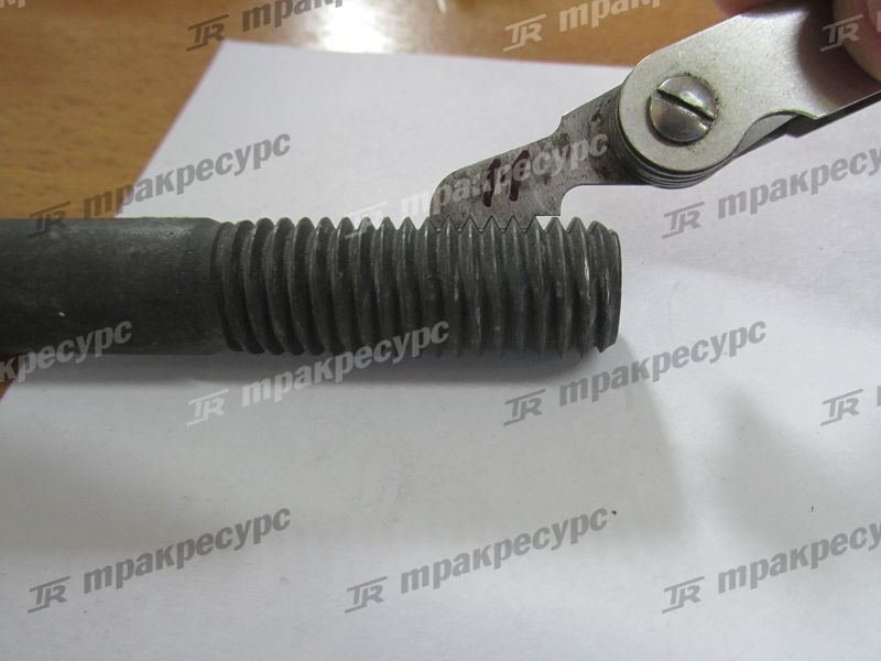 Болт ГБЦ C6121 1D4595+A