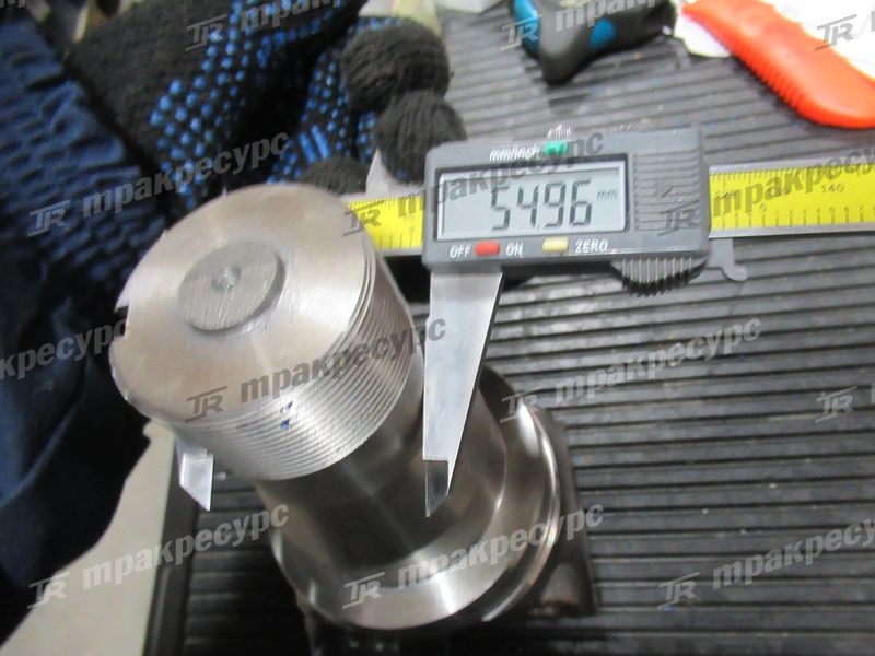 Кулак поворотный правый 543C2-40121