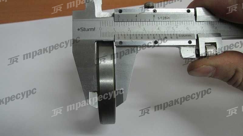 Сальник 81FA-52400