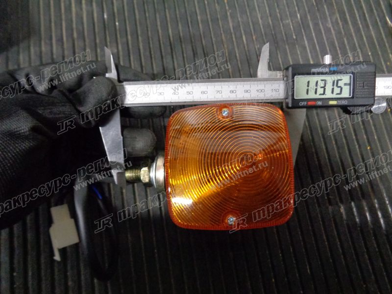Фонарь комбинированный передний  3BA-56-71421