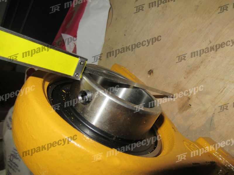 Опора промежуточная карданного вала XG951-955H