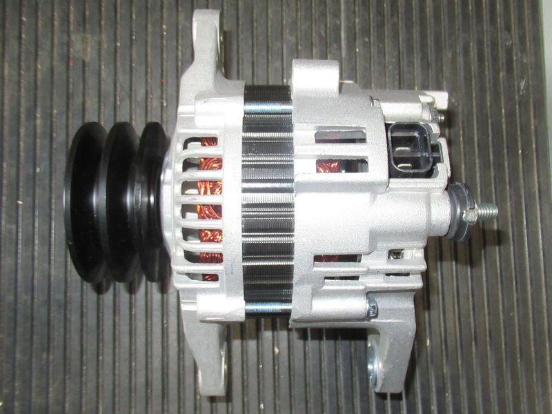 Генератор NISSAN QD A-23100-7T40A