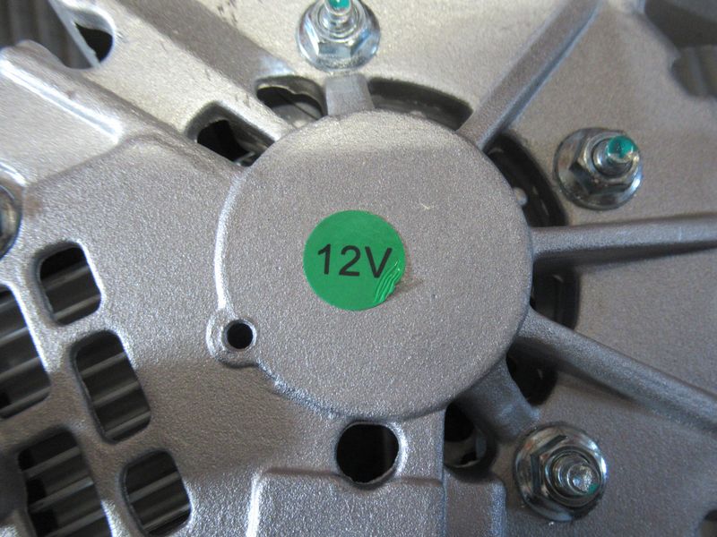 Генератор NISSAN QD A-23100-7T40A
