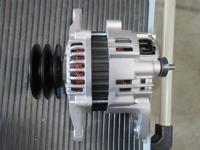 Генератор NISSAN QD A-23100-7T40A