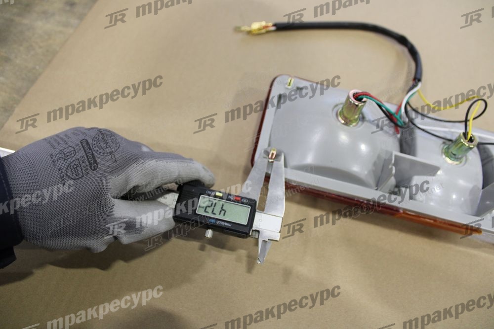 Фонарь задний комбинированный XG931-962H