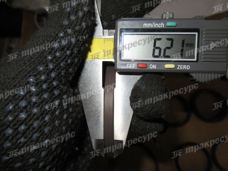 Ремкомплект рулевого цилиндра 04433-20051-71