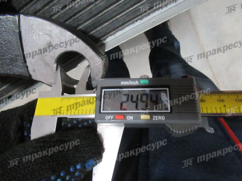 Кулак поворотный левый N163-220003-000