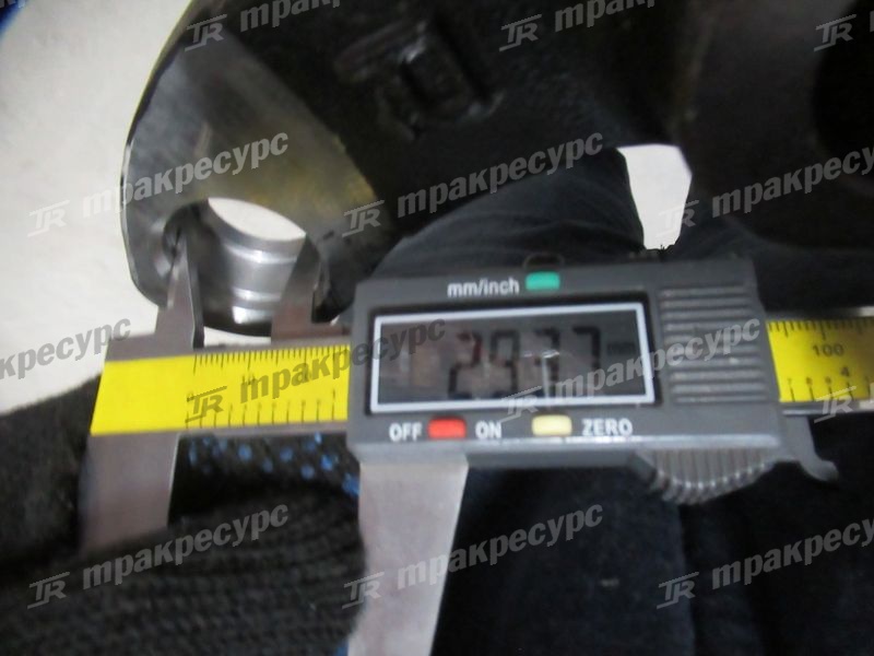 Кулак поворотный левый N163-220003-000